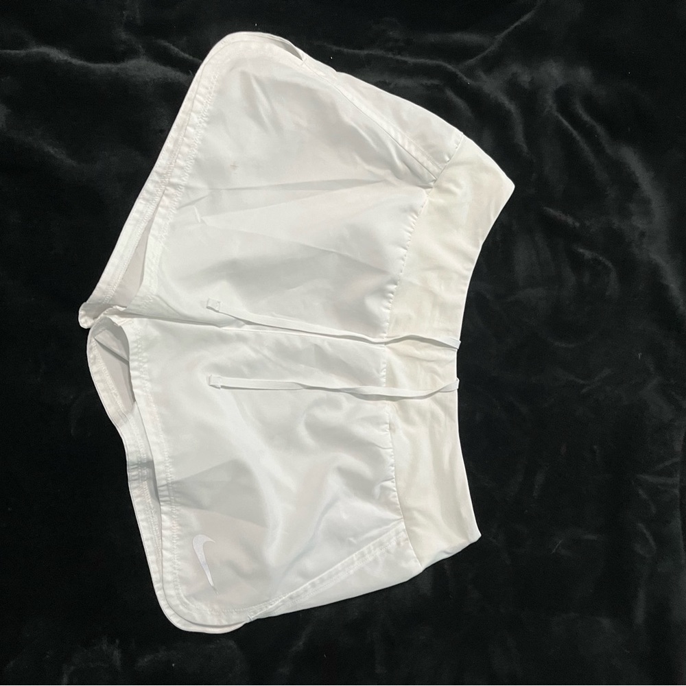 white nike shorts